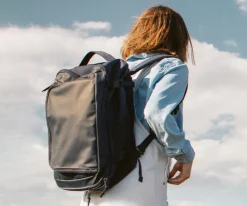 Active Convertible Backpack 25L in Jet Black
