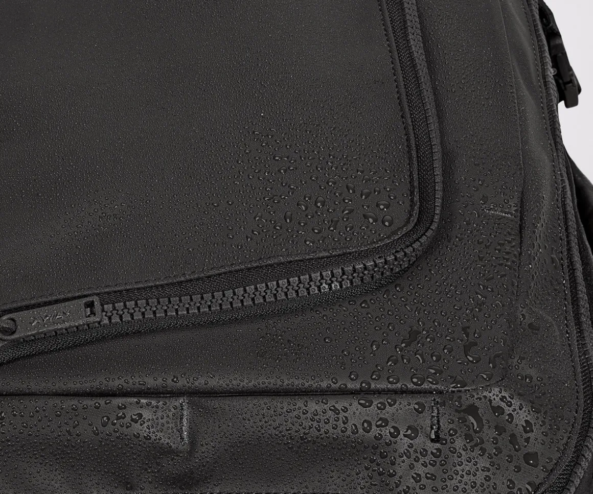 Active Convertible Backpack 25L in Jet Black