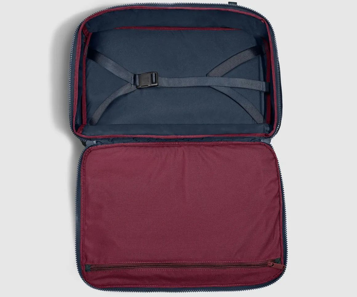 Active Convertible Backpack 25L in Navy Blue