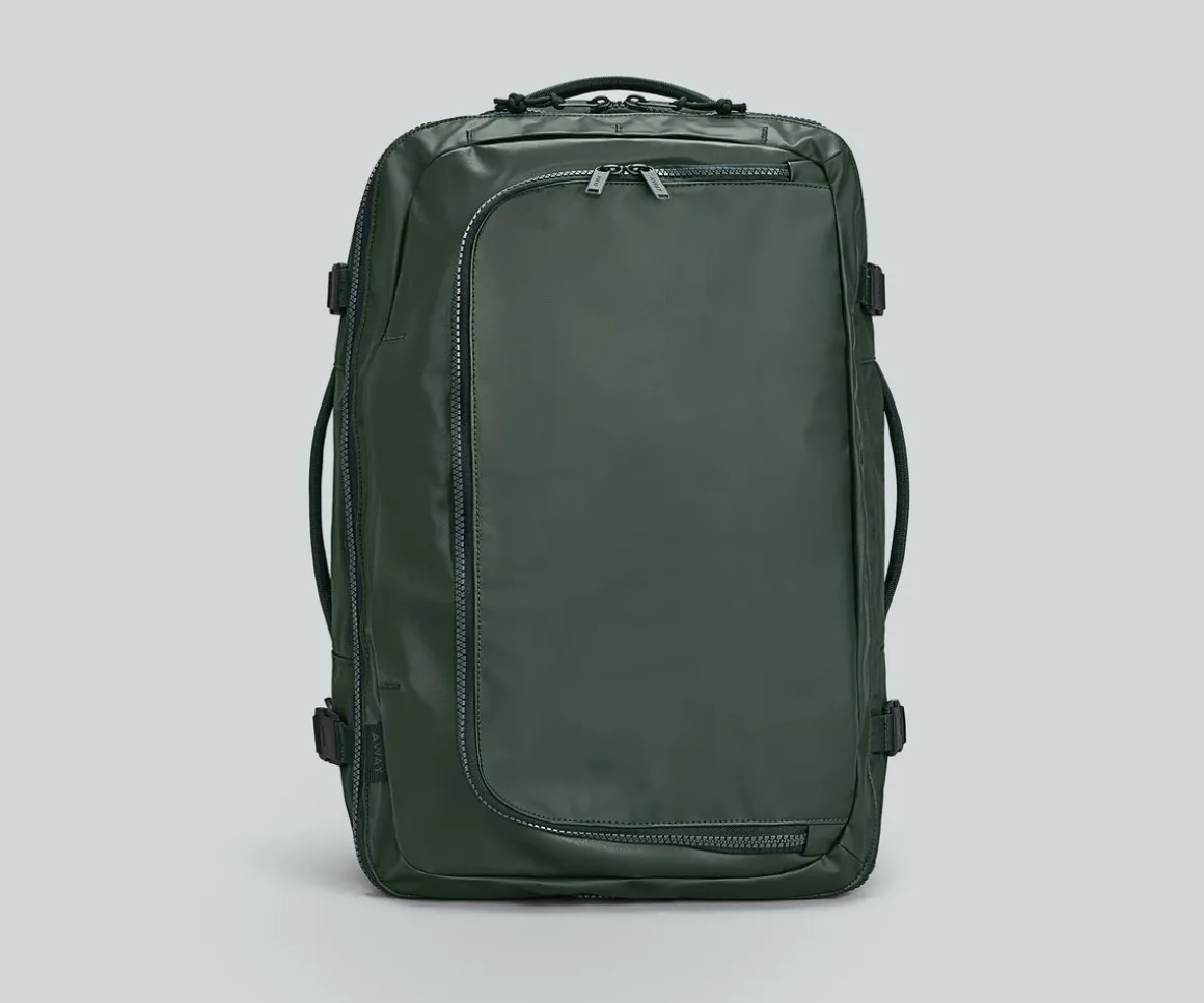 Active Convertible Backpack 45L in Forest Green
