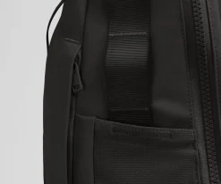 Active Daypack 20L in Jet Black