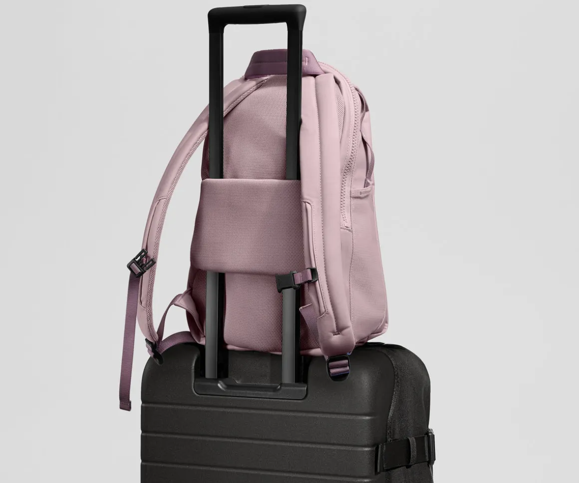Active Daypack 20L in Meadow Mauve