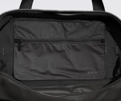 Active Duffle 40L in Jet Black