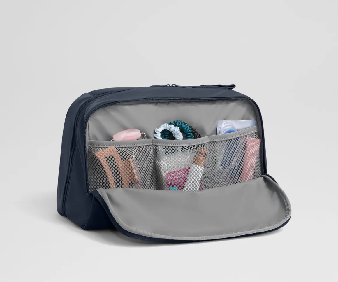 Extra Large Toiletry Bag in Navy Blue