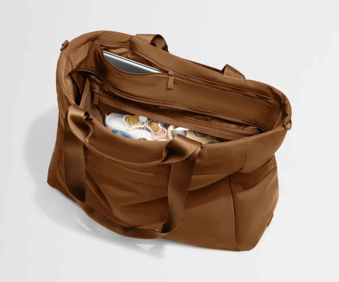Featherlight Diaper Tote in Amaro Brown