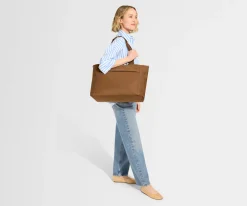 Featherlight Diaper Tote in Amaro Brown