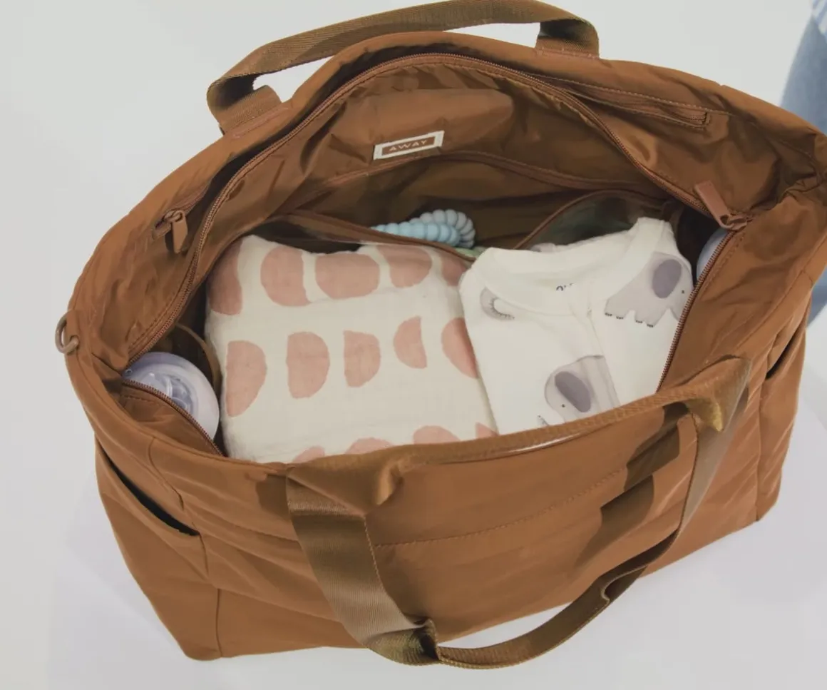 Featherlight Diaper Tote in Amaro Brown