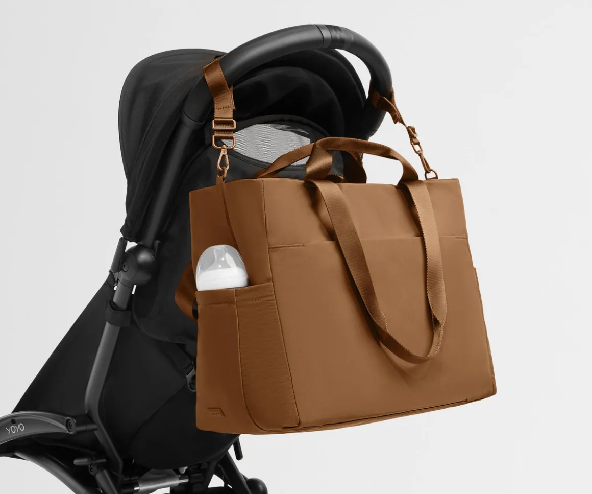 Featherlight Diaper Tote in Amaro Brown