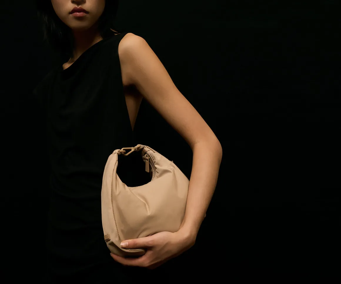 Featherlight Duo Crossbody in Camel Brown