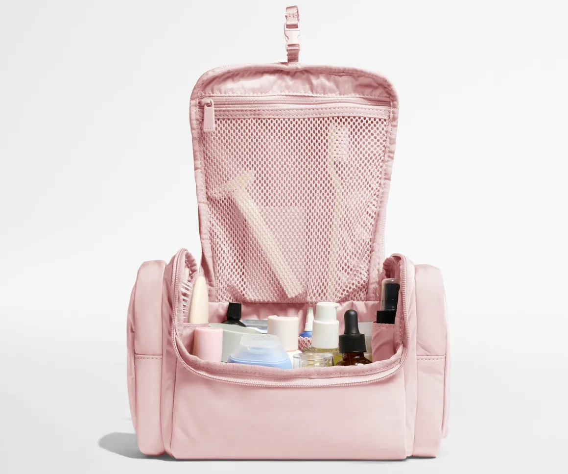 Featherlight Hanging Travel Vanity in Blush Pink