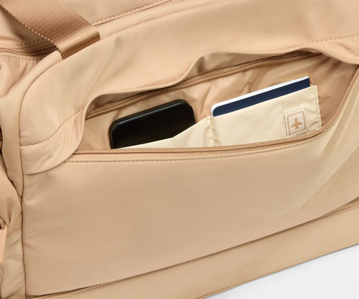 Featherlight Overnight Bag in Camel Brown