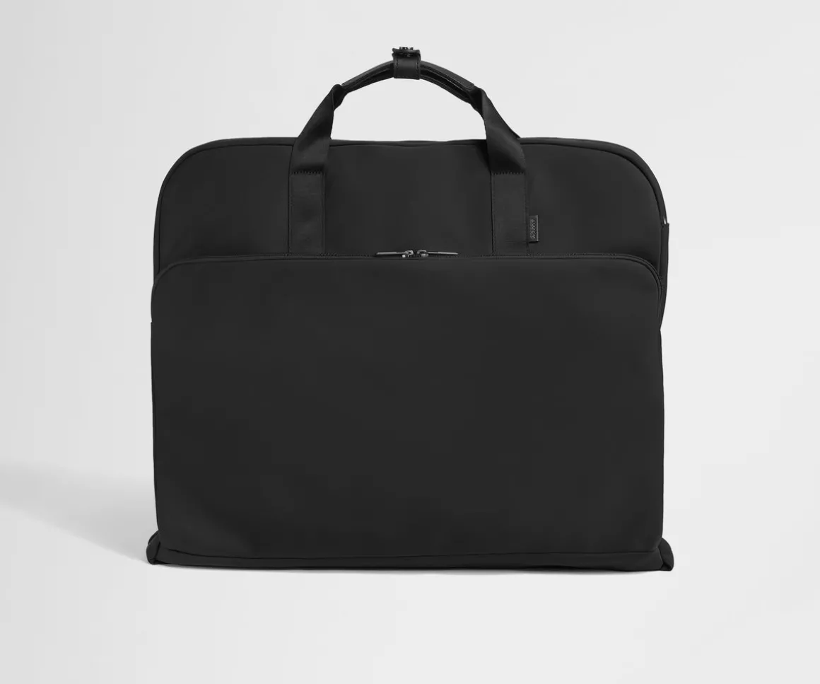 Garment Bag in Jet Black