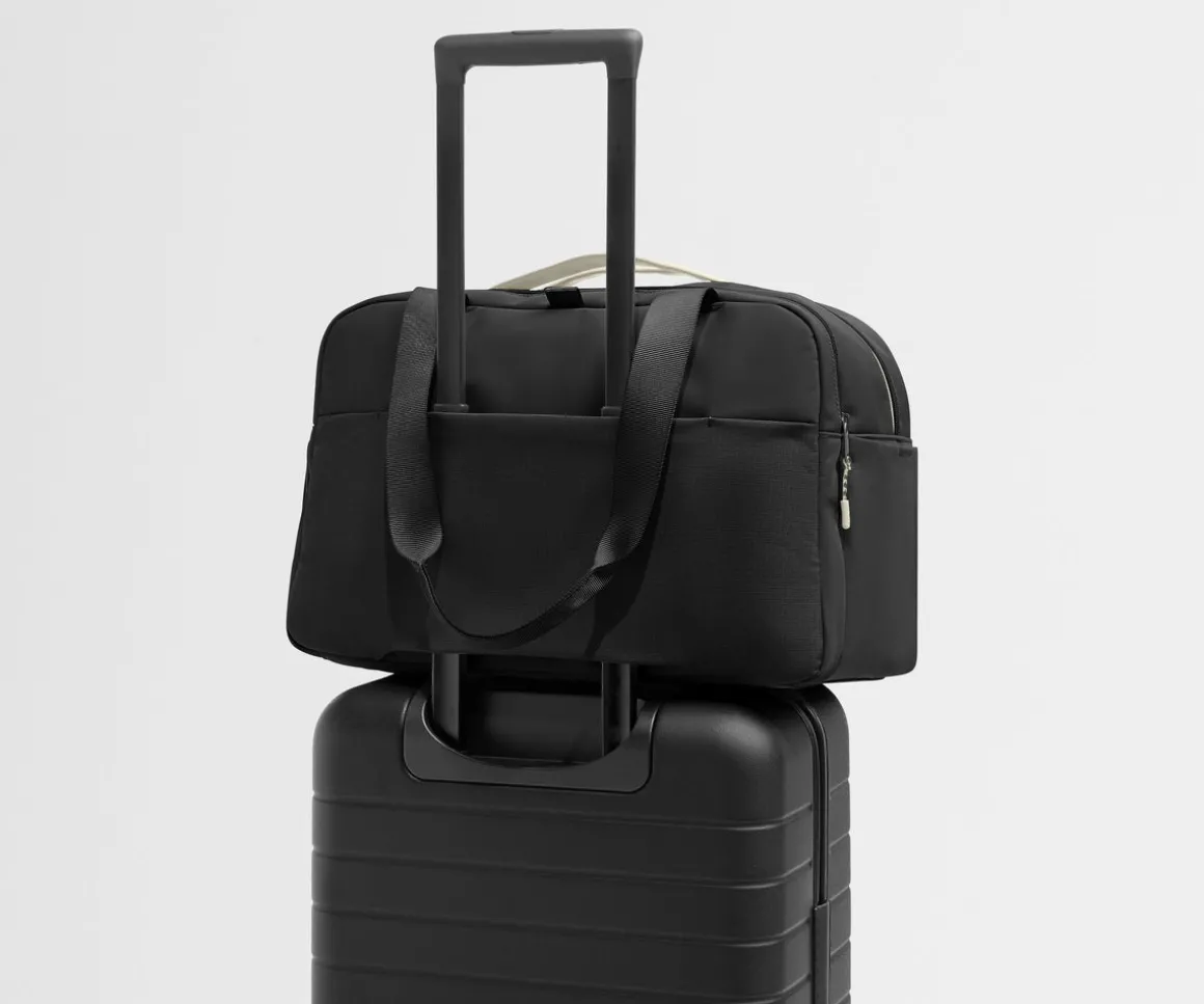 Gym Bag in Jet Black