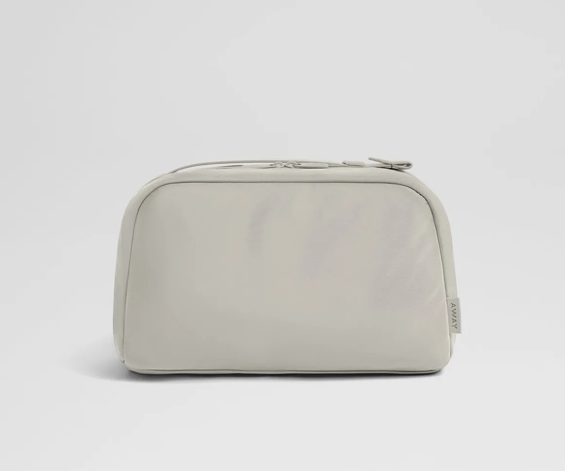 Large Toiletry Bag in Cloud Gray