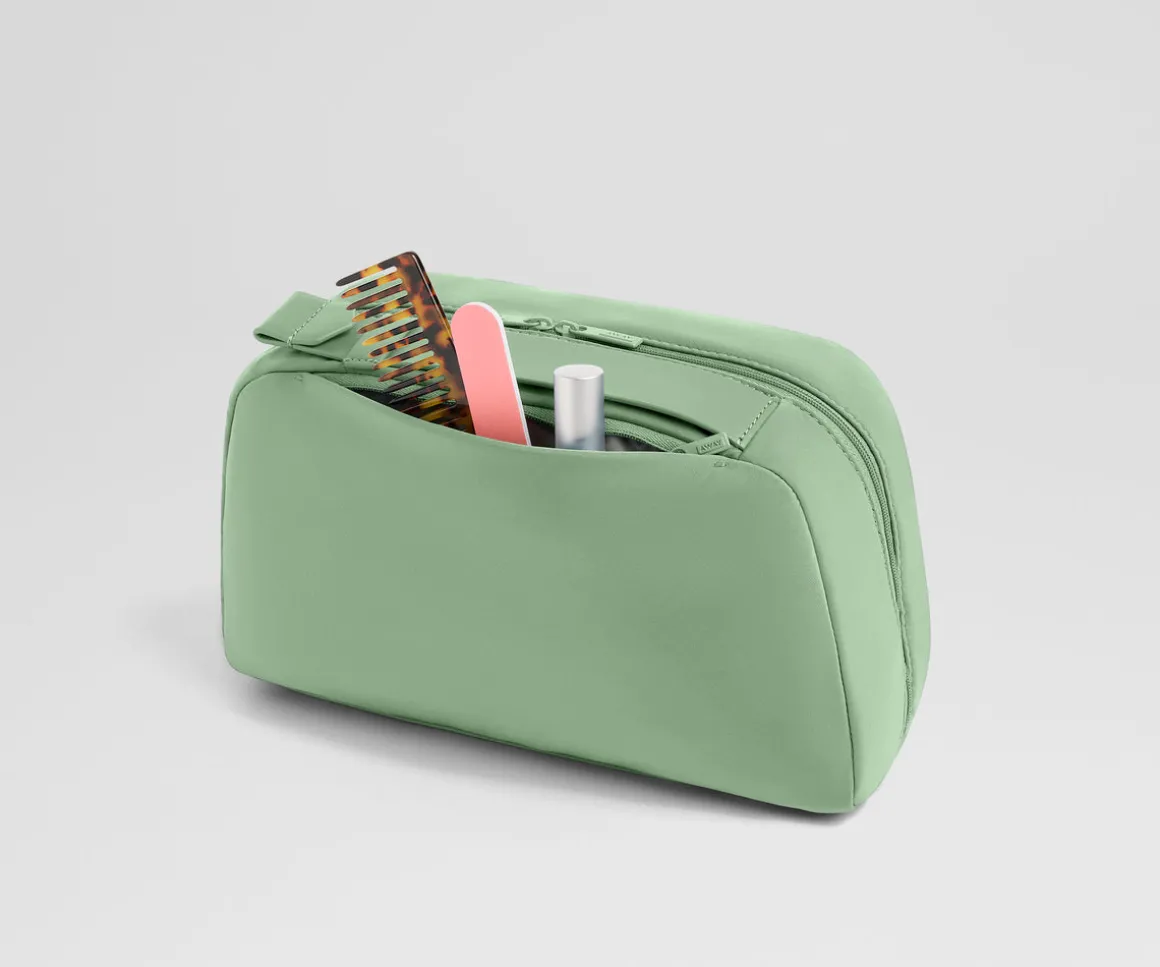 Large Toiletry Bag in Sea Green