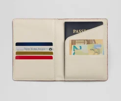 Passport Holder in Saddle Brown