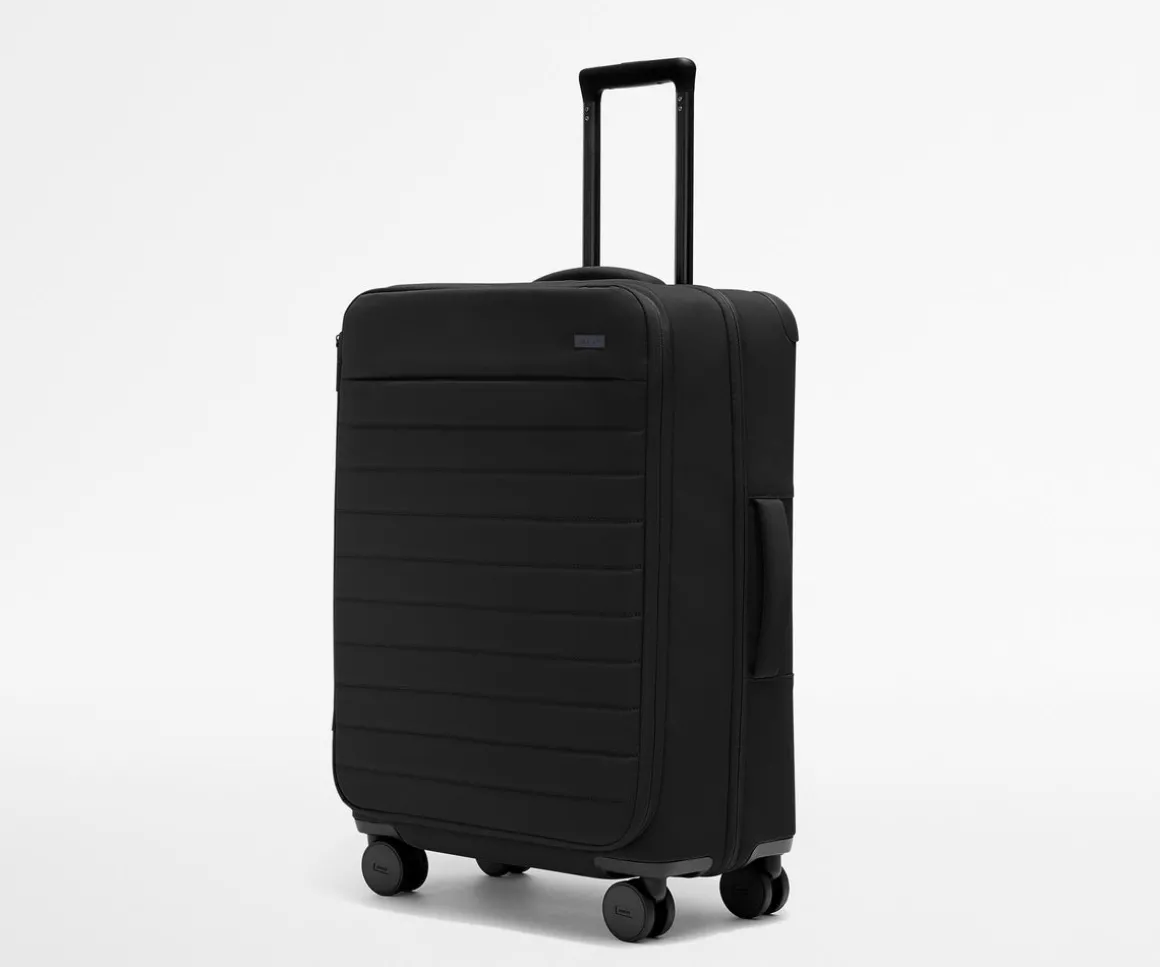 Softside Medium in Jet Black