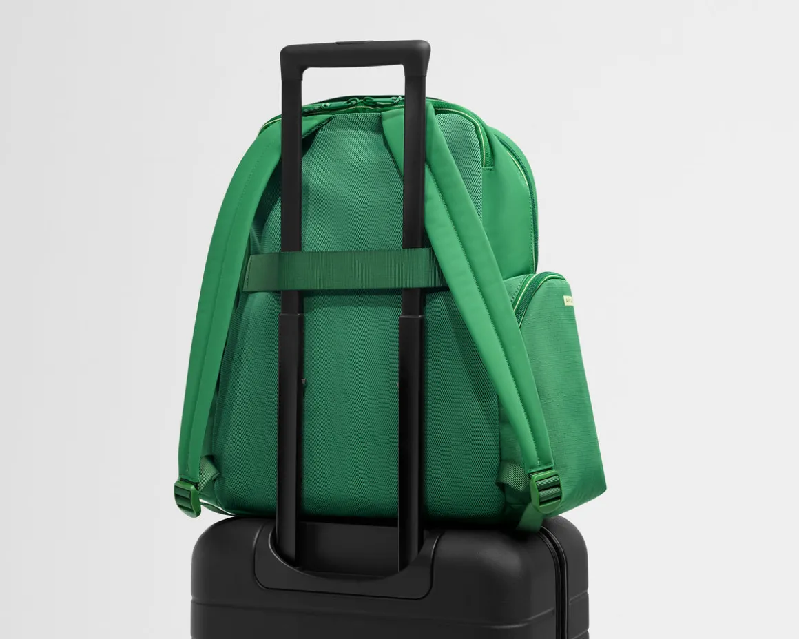 Sport Backpack in Clubhouse Green