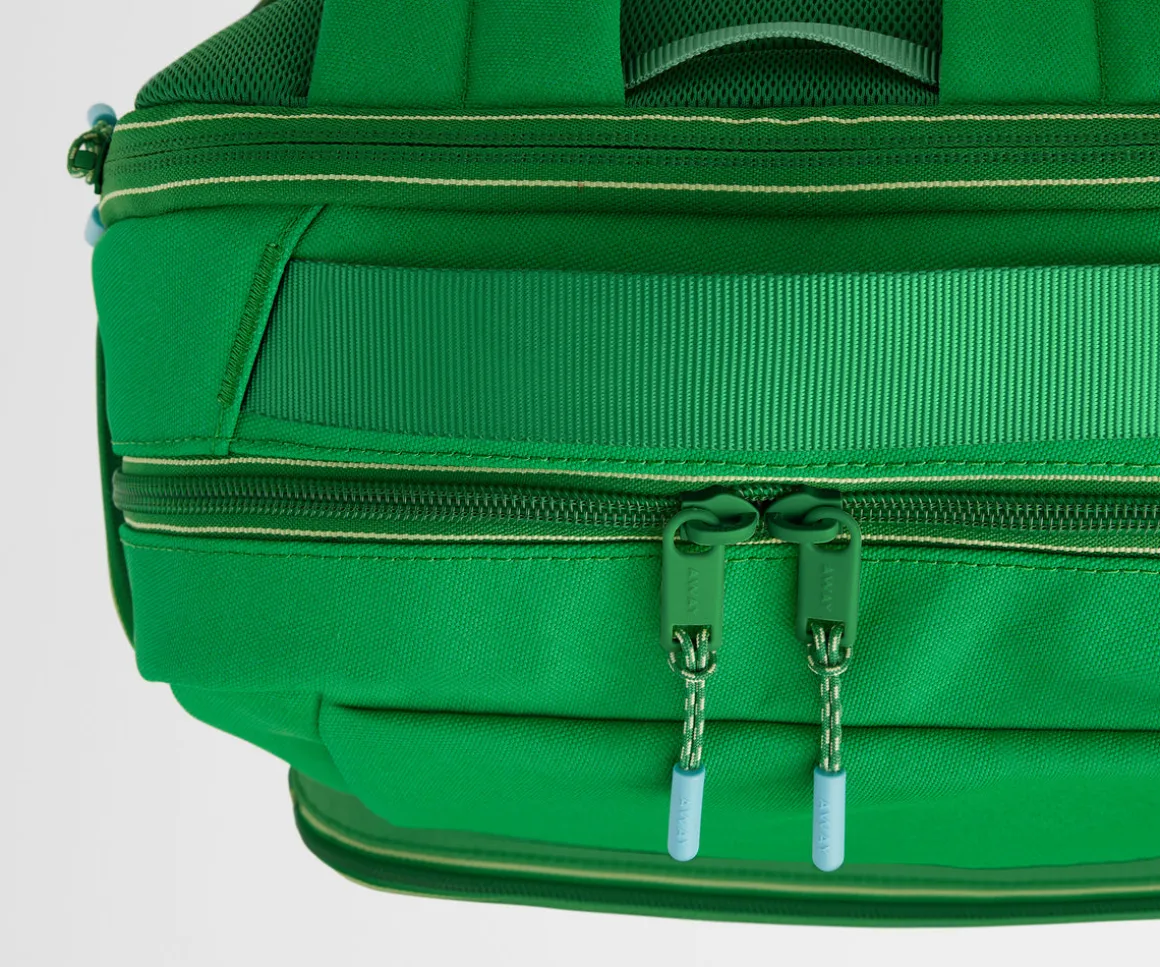 Sport Backpack in Clubhouse Green