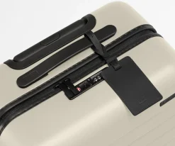The Carry-On in Salt White