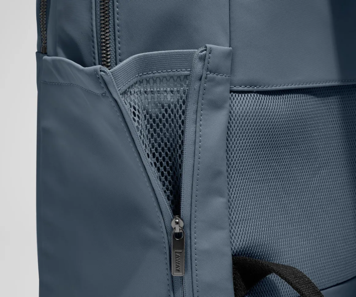 The Commuter Backpack in Coast Blue
