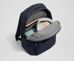 The Commuter Backpack in Navy Blue