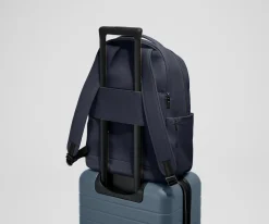 The Commuter Backpack in Navy Blue