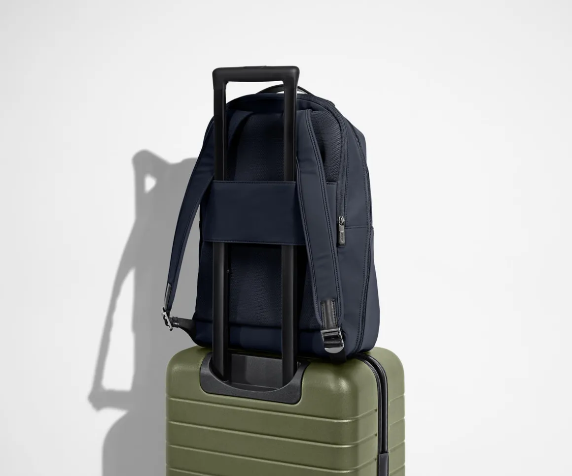The Everywhere Zip Backpack in Navy Blue