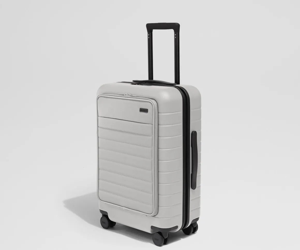 The Executive Bigger Carry-On in Cloud Gray