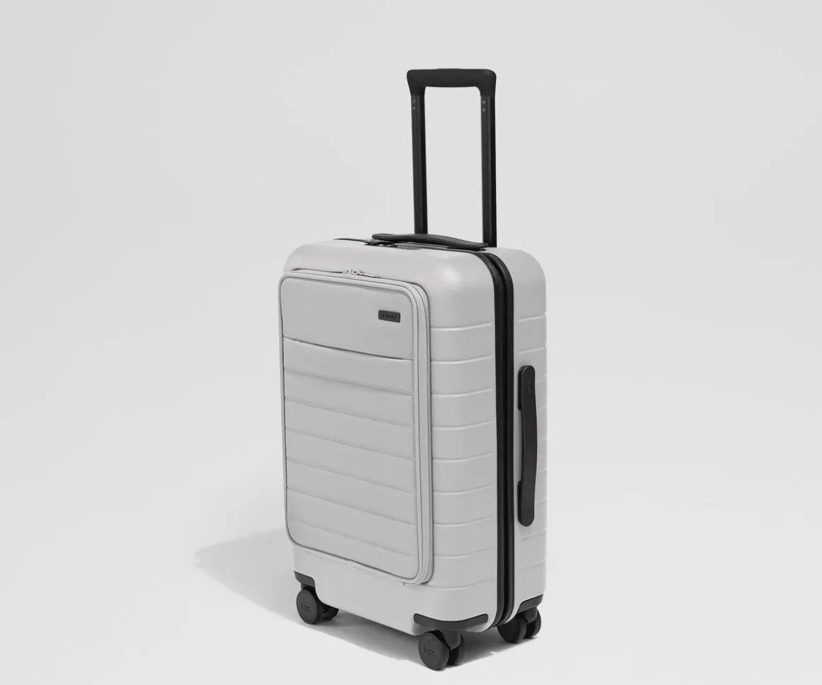 The Executive Carry-On in Cloud Gray