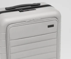 The Executive Carry-On in Cloud Gray
