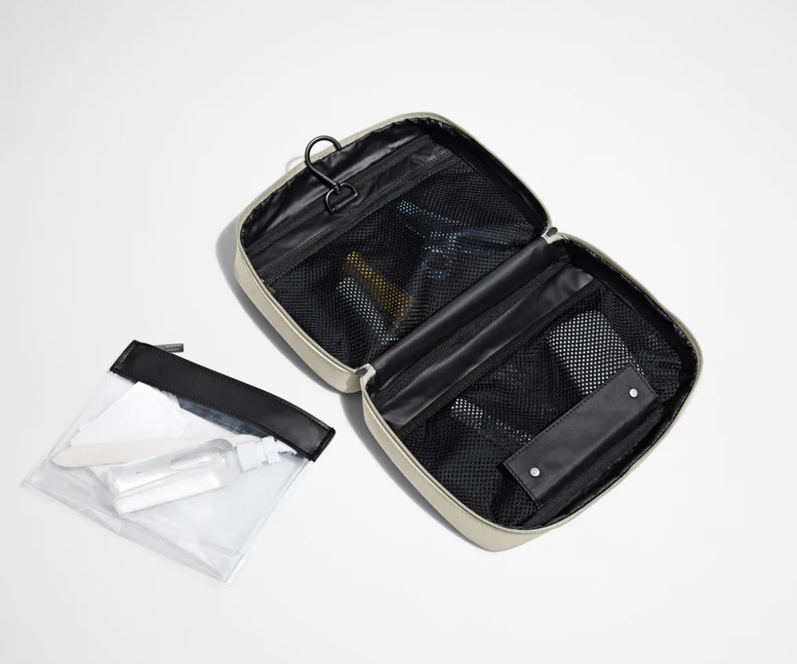 The Hanging Toiletry Bag in Salt White