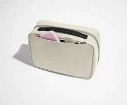 The Hanging Toiletry Bag in Salt White