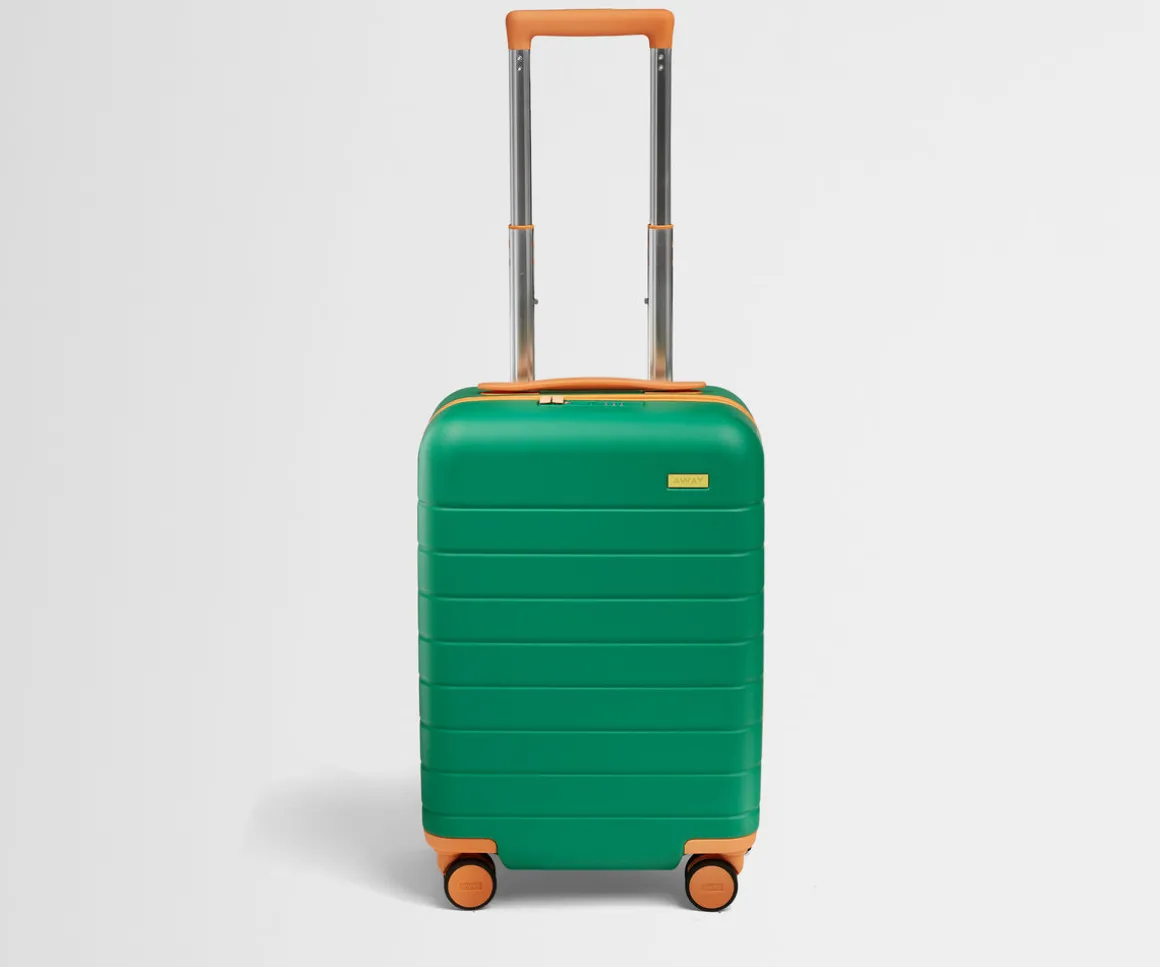 The Kids Carry-On in Froggy Green
