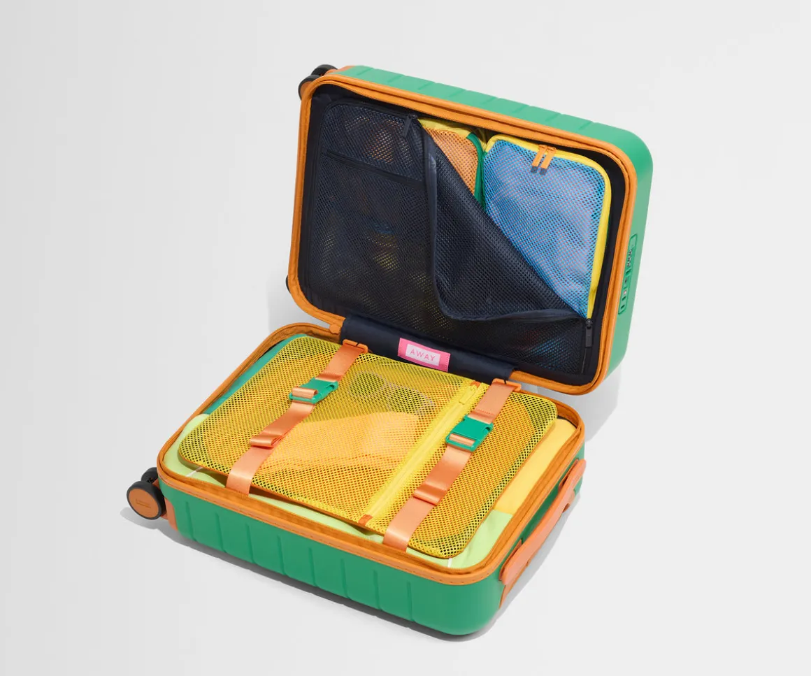 The Kids Carry-On in Froggy Green