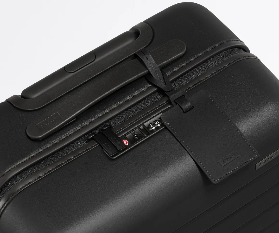 The Luggage Tag in Jet Black