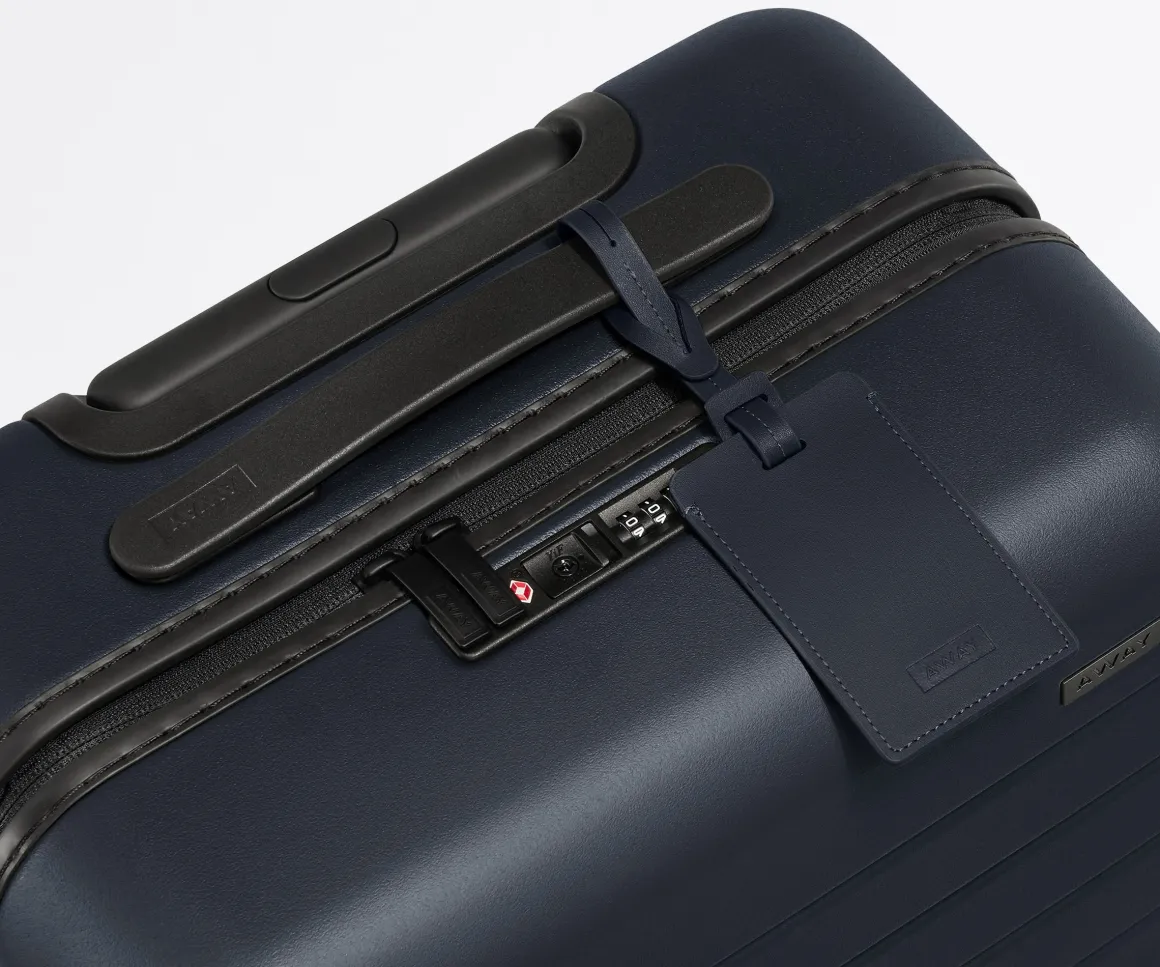 The Luggage Tag in Navy Blue