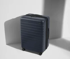 The Medium Flex in Navy Blue