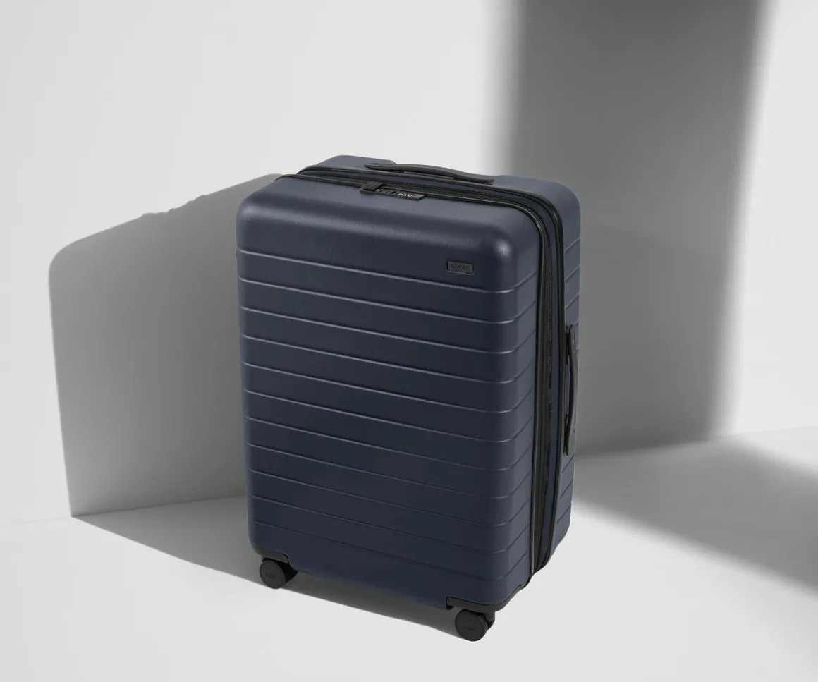 The Medium Flex in Navy Blue