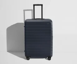 The Medium Flex in Navy Blue