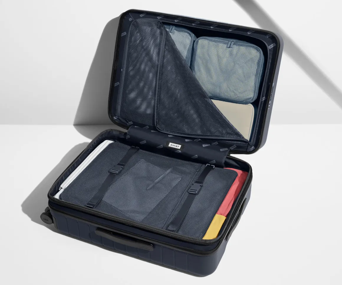 The Medium Flex in Navy Blue