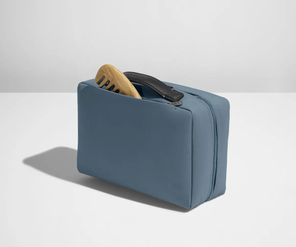 The Small Toiletry Bag in Coast Blue