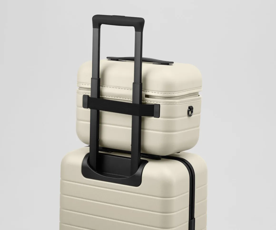 The Train Case in Salt White