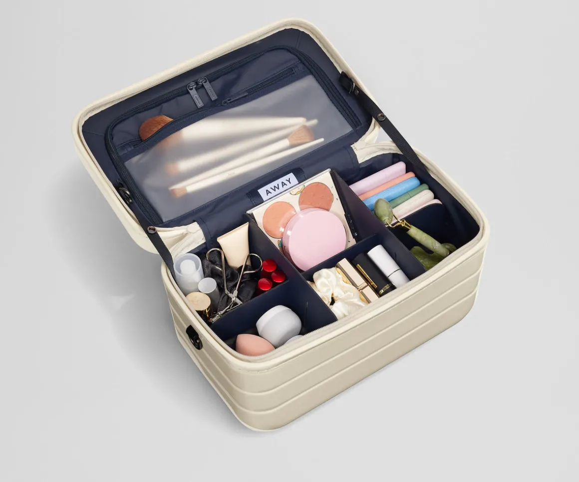 The Train Case in Salt White (Gloss)