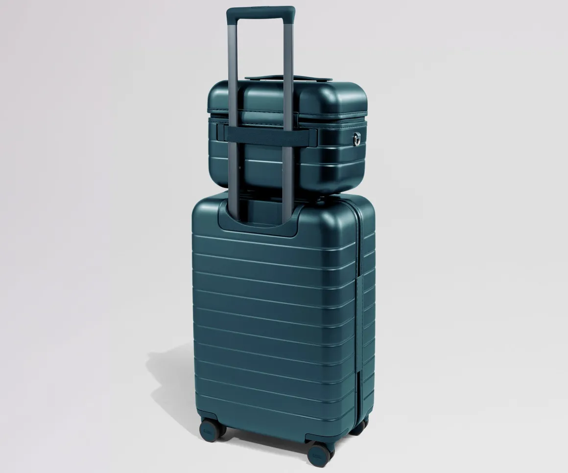 The Train Case in Stormy Teal