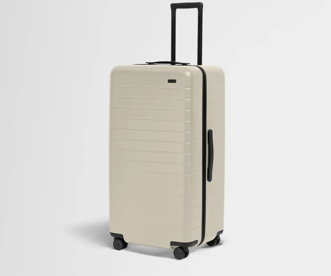 The Trunk in Salt White
