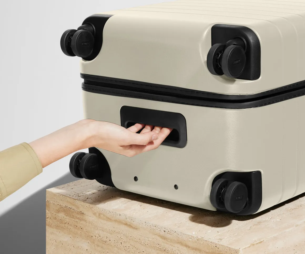 The Trunk in Salt White