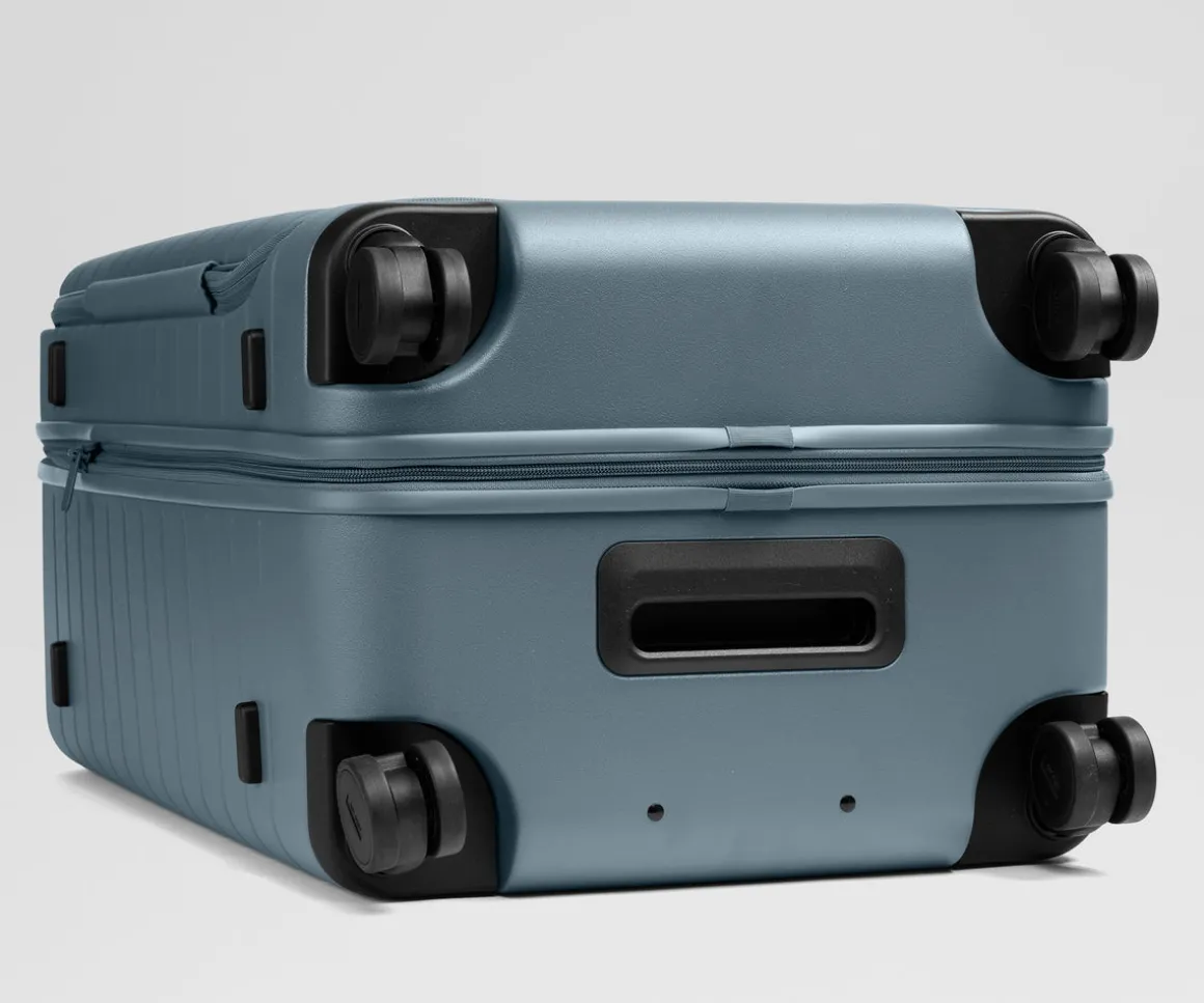 Topside Medium Trunk in Coast Blue