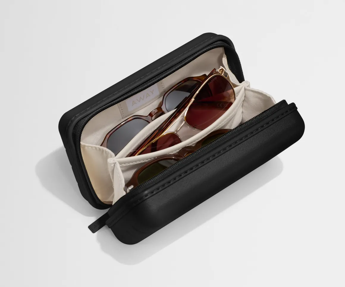 Travel Glasses Case in Jet Black