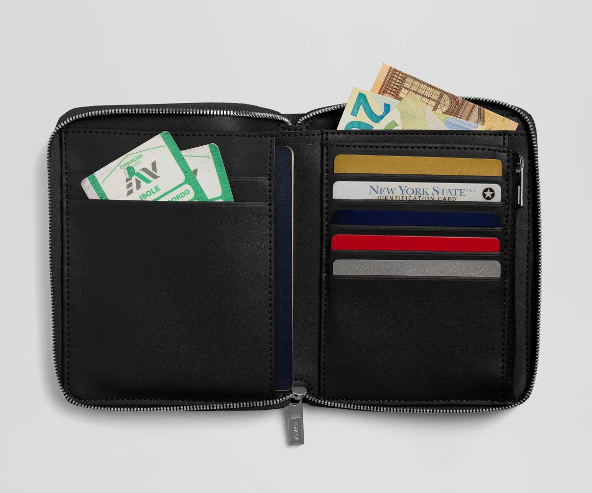 Travel Wallet in Jet Black